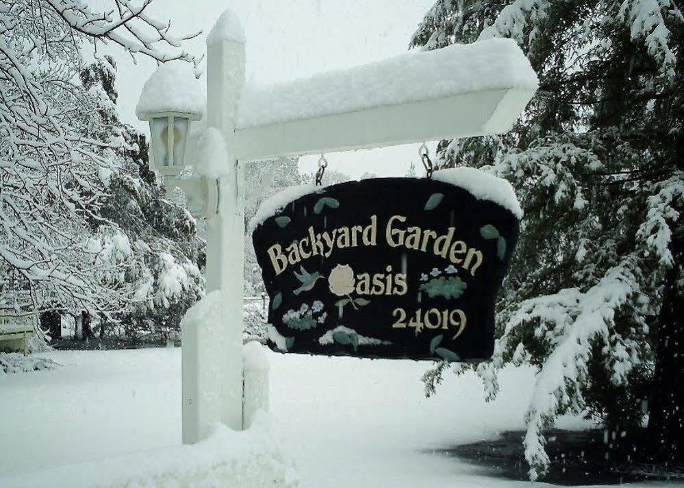 Bed and Breakfast Backyard Garden Oasis Middletown Exterior foto